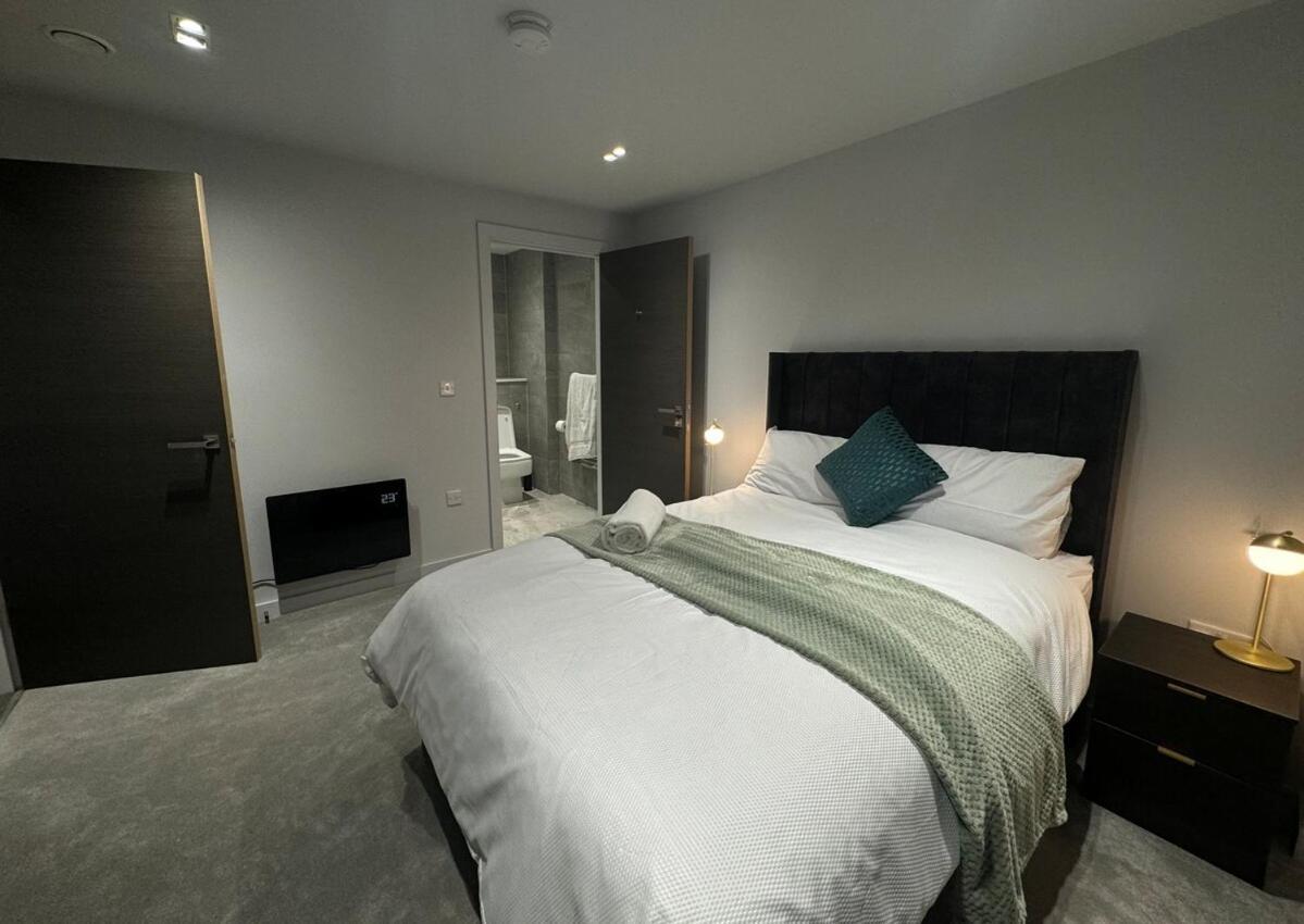 Modern 2-bedroom In Heart Of Apartment